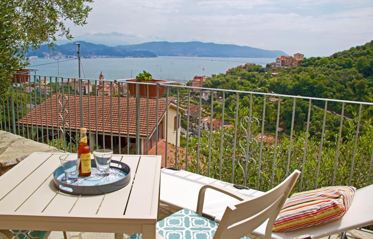 La Terrazza Con L'Ulivo - Guesthouse Con Terrazza E Vista Sul Golfo Dei Poeti La Spezia Exterior photo